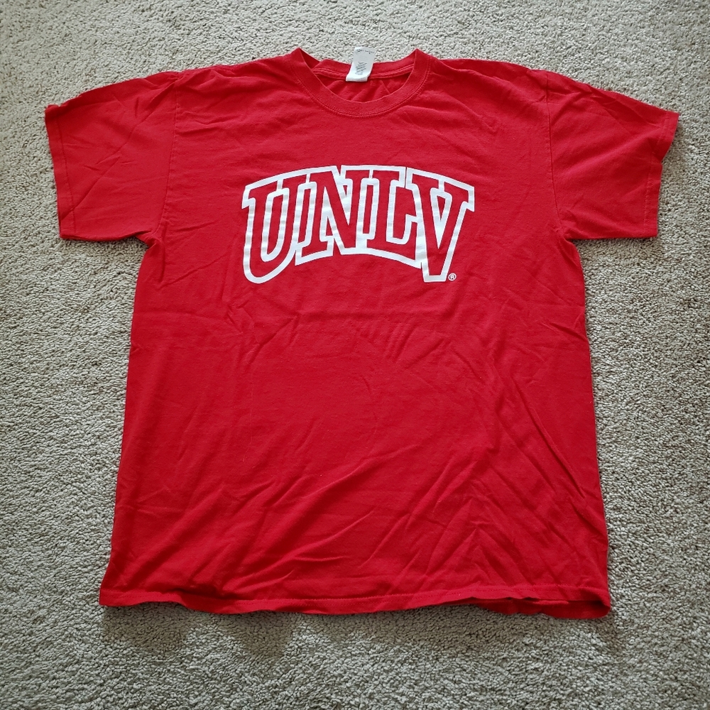 UNLV t shirt
